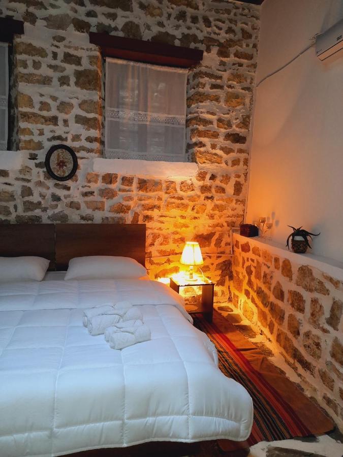 Gorica'S Bridge Hotel Berat Buitenkant foto
