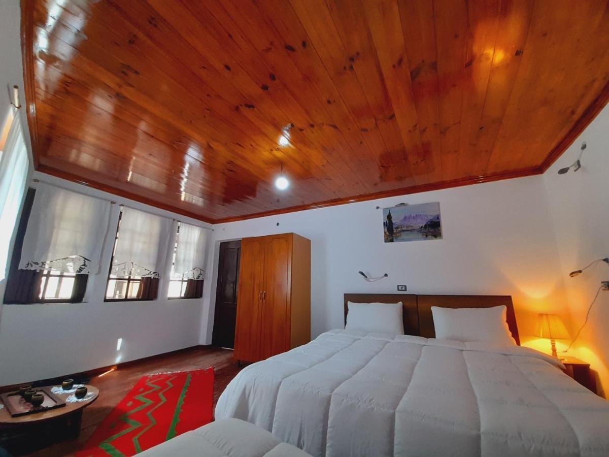 Gorica'S Bridge Hotel Berat Buitenkant foto