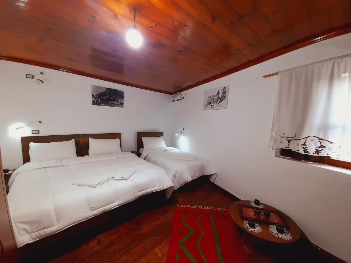 Gorica'S Bridge Hotel Berat Buitenkant foto