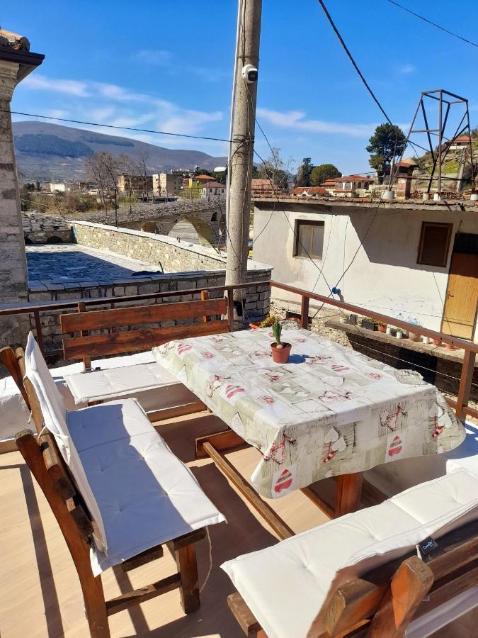 Gorica'S Bridge Hotel Berat Buitenkant foto