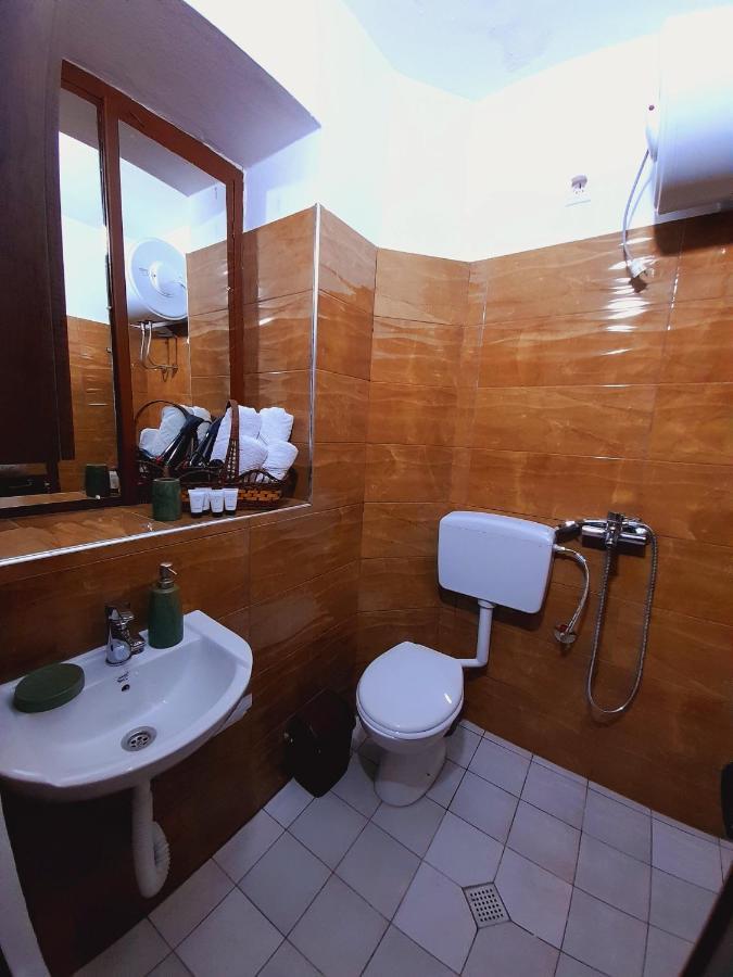Gorica'S Bridge Hotel Berat Buitenkant foto